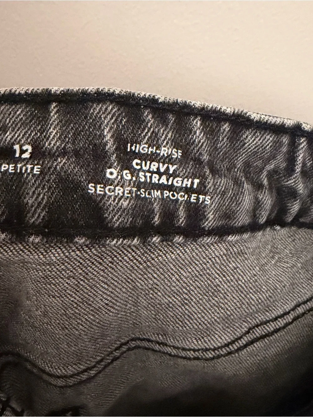 Old Navy High-Rise Curvy O.G. Straight Jeans Distressed Black - 12P
